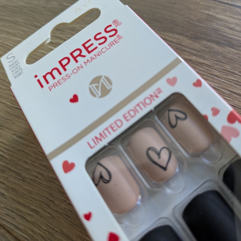 Heart Rhinestone Nails